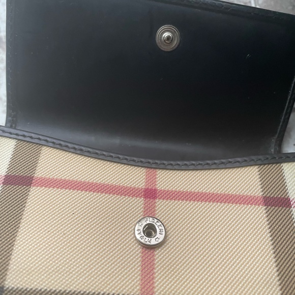 Burberry Beige and Black Check Tote with Wallet - Picture 12 of 14